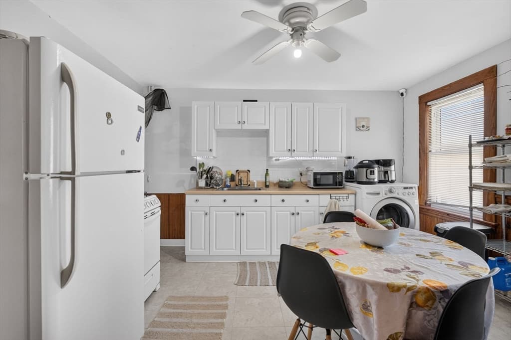 3 Family at 16 Bedford St, Quincy MA 02169, Quincy, photo 28 of 42