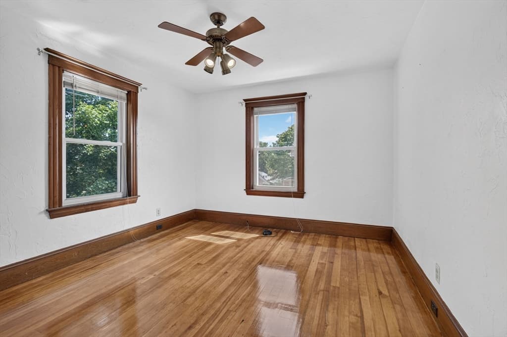 3 Family at 16 Bedford St, Quincy MA 02169, Quincy, photo 15 of 42