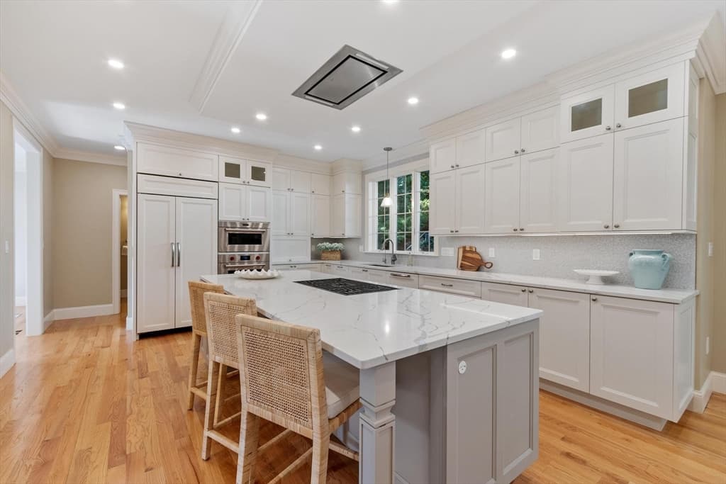 Single Family Residence at 171 Lincoln Street, Lexington MA 02421, Lexington, photo 9 of 36