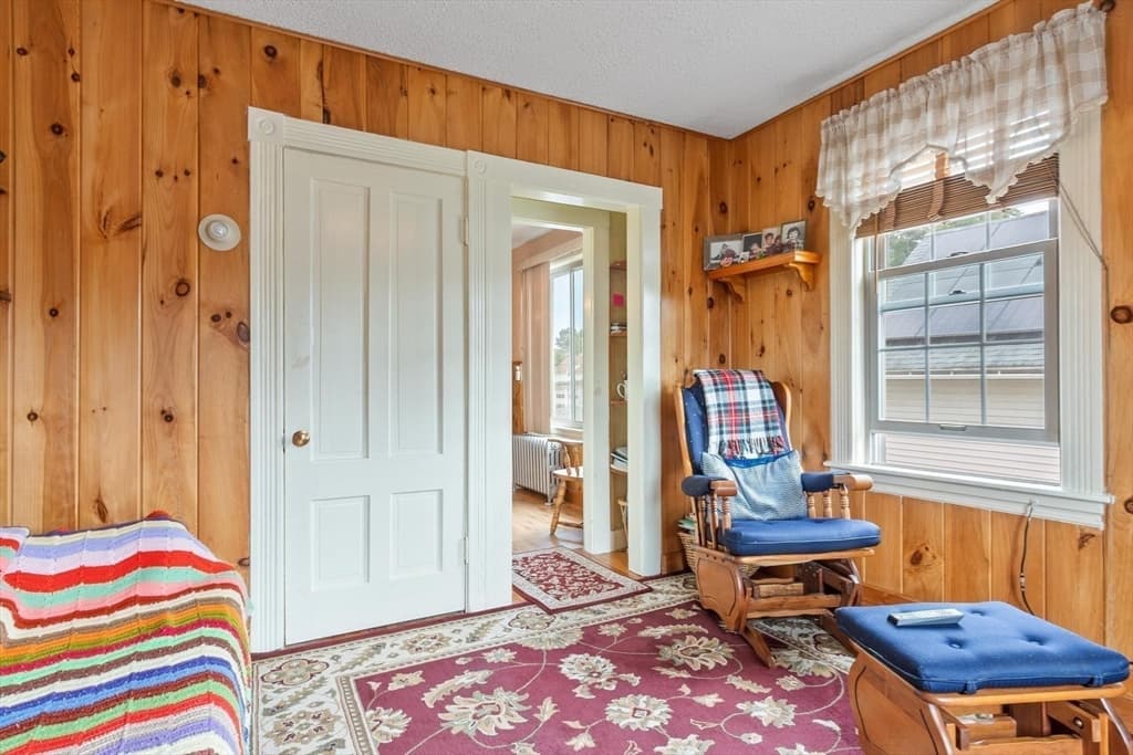 3 Family at 122 Lawrence, Clinton MA 01510, Clinton, photo 11 of 27
