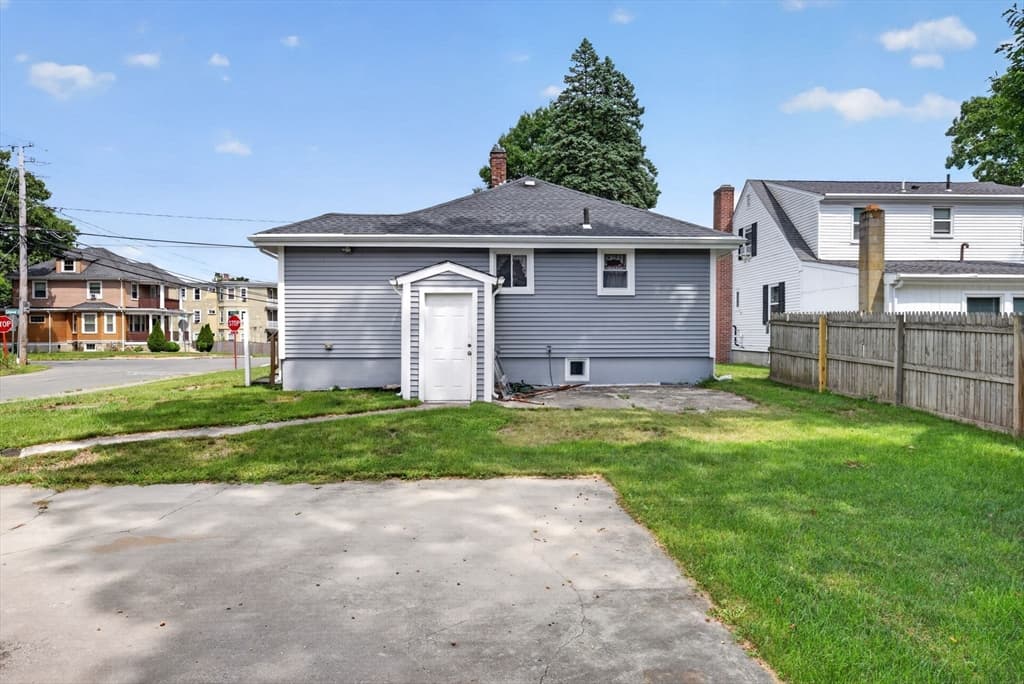 Single Family Residence at 73 Longwood Ave, Brockton MA 02301, Brockton, photo 22 of 25