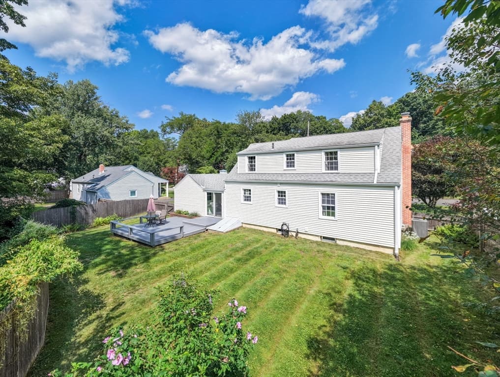 Single Family Residence at 37 Nevins Avenue, Longmeadow MA 01106, Longmeadow, photo 2 of 34
