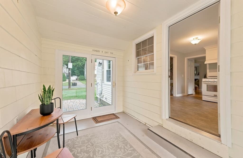 Single Family Residence at 37 Nevins Avenue, Longmeadow MA 01106, Longmeadow, photo 17 of 34