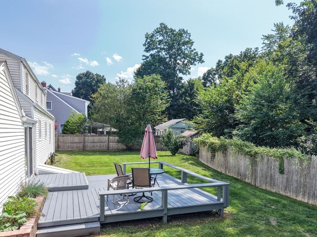 Single Family Residence at 37 Nevins Avenue, Longmeadow MA 01106, Longmeadow, photo 26 of 34