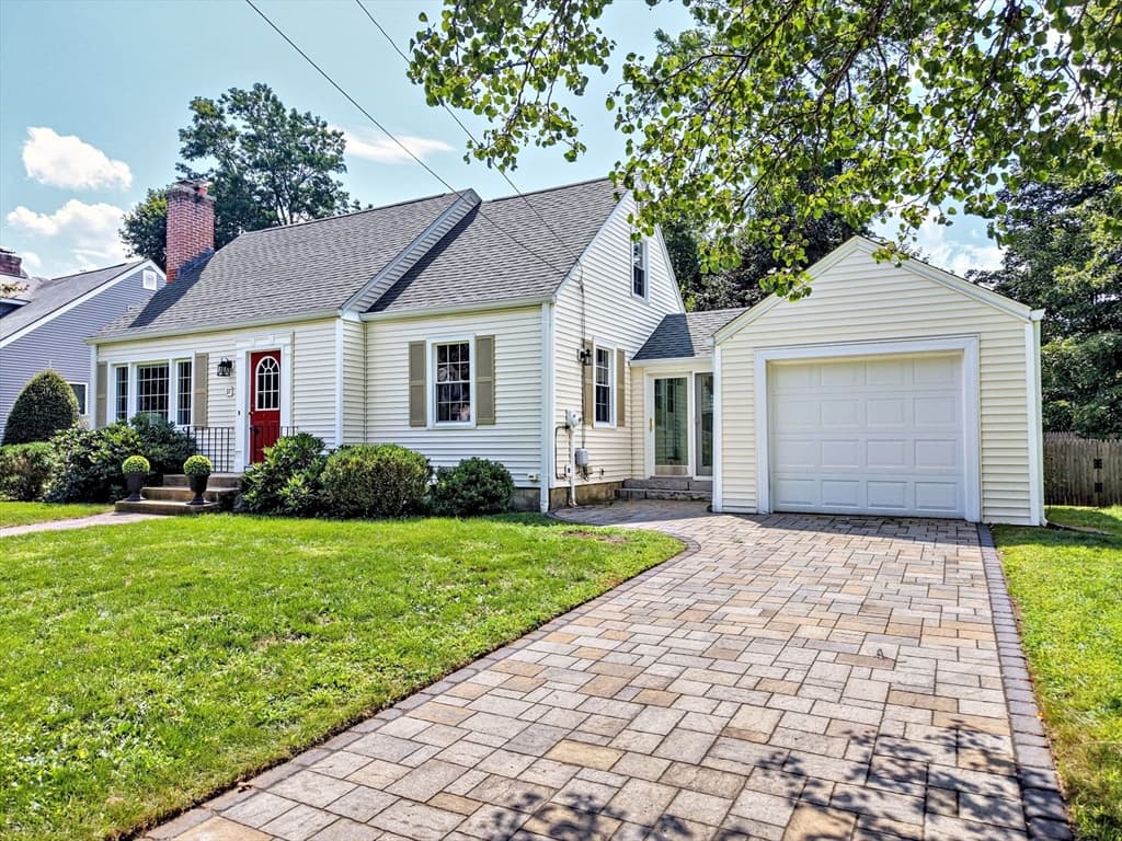 37 Nevins Avenue, Longmeadow MA 01106