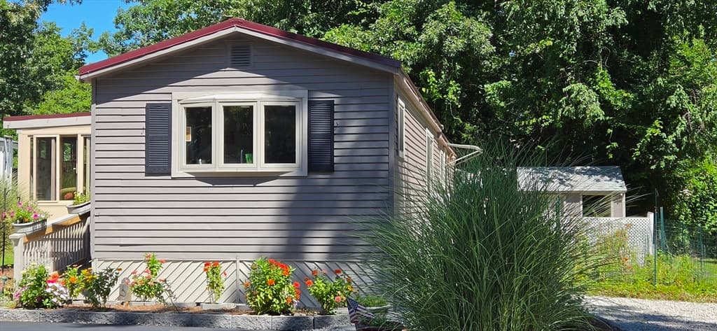 Mobile Home at 126 Doolittle Lane, Wareham MA 02576, Wareham, photo 2 of 20