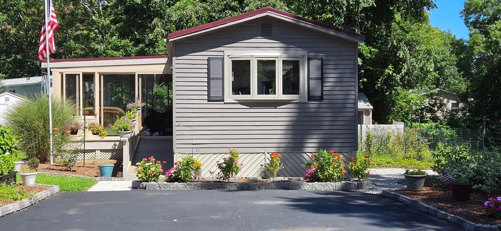 Mobile Home at 126 Doolittle Lane, Wareham MA 02576, Wareham, photo 3 of 20