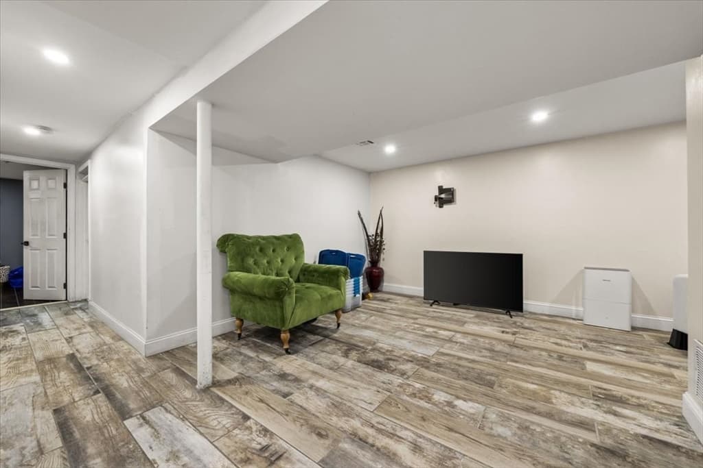 Single Family Residence at 131 Longwood Ave, Brockton MA 02301, Brockton, photo 22 of 37