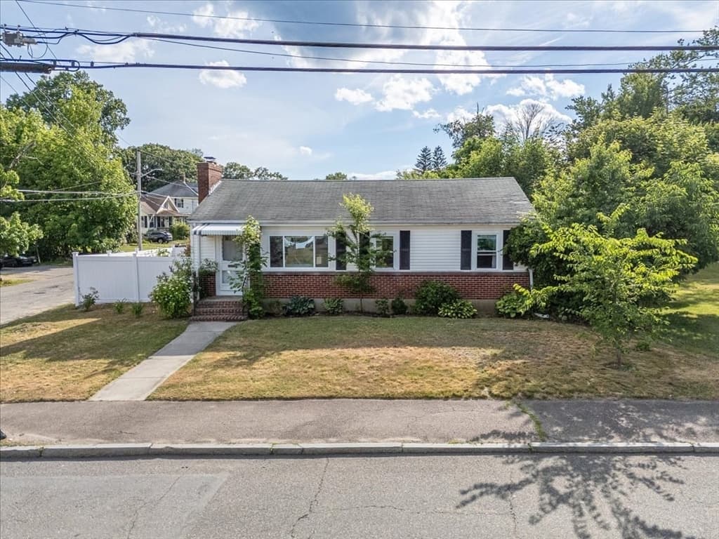 Single Family Residence at 131 Longwood Ave, Brockton MA 02301, Brockton, photo 36 of 37