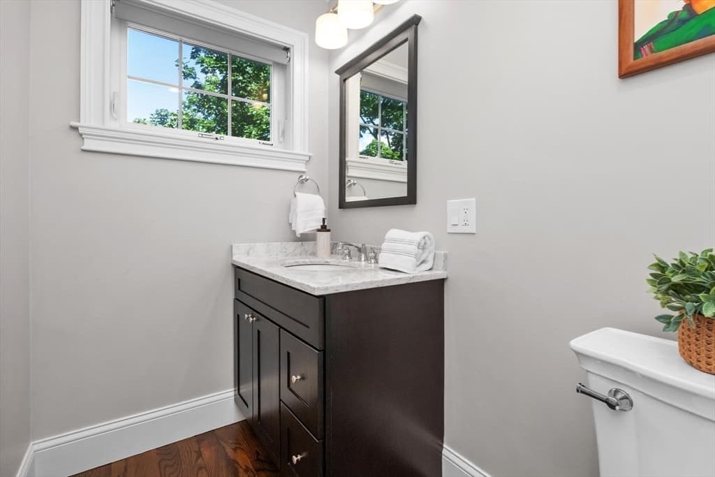 Condominium at 15 Sparhawk St # 4, Boston MA 02135, Boston, photo 17 of 39