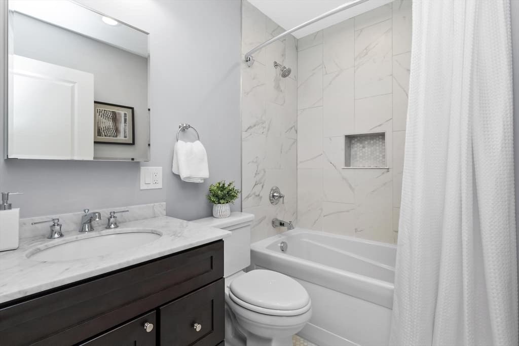 Condominium at 15 Sparhawk St # 4, Boston MA 02135, Boston, photo 20 of 39
