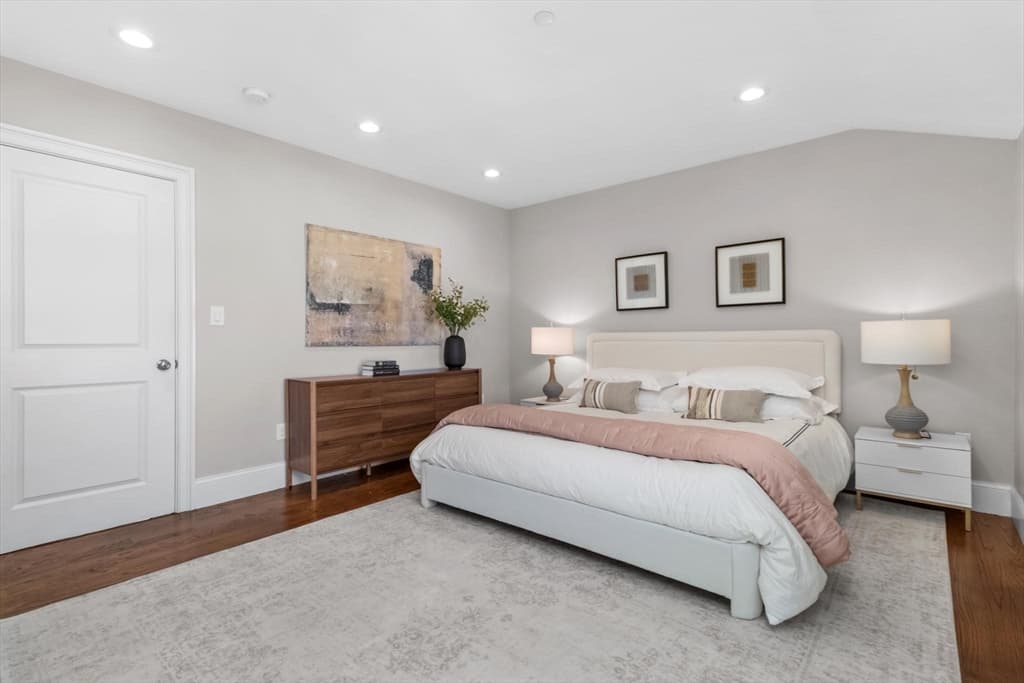 Condominium at 15 Sparhawk St # 4, Boston MA 02135, Boston, photo 24 of 39