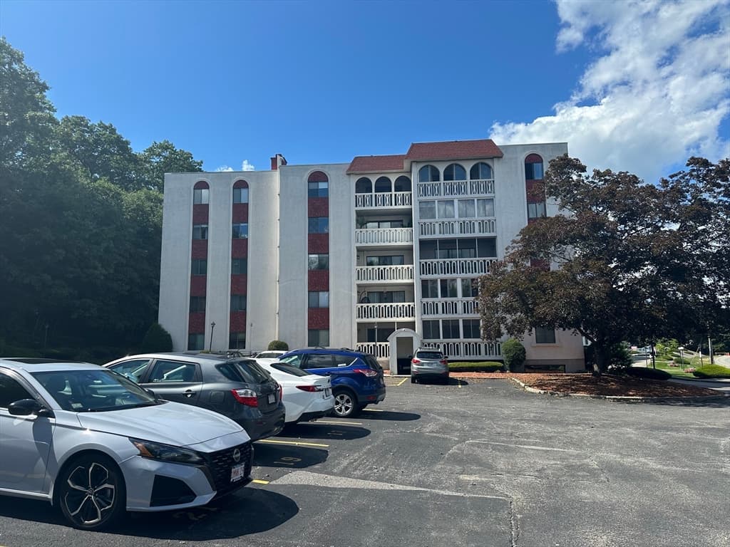 Condominium at 855 John Fitch Hwy # 23, Fitchburg MA 01420, Fitchburg, photo 2 of 22