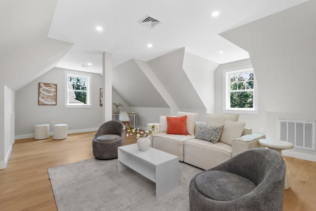 Single Family Residence at 315 Crafts St, Newton MA 02460, Newton, photo 24 of 33