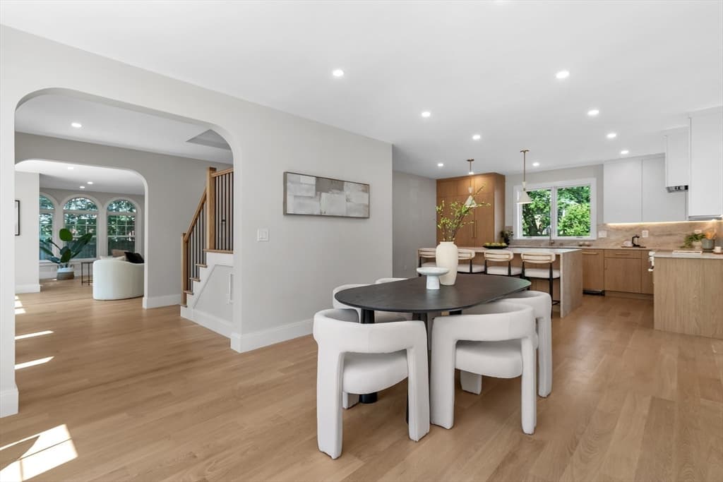Single Family Residence at 315 Crafts St, Newton MA 02460, Newton, photo 10 of 33