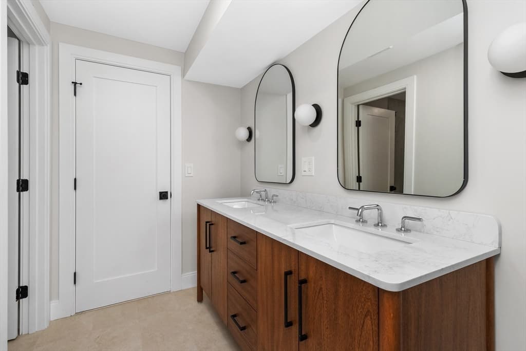 Single Family Residence at 315 Crafts St, Newton MA 02460, Newton, photo 29 of 33