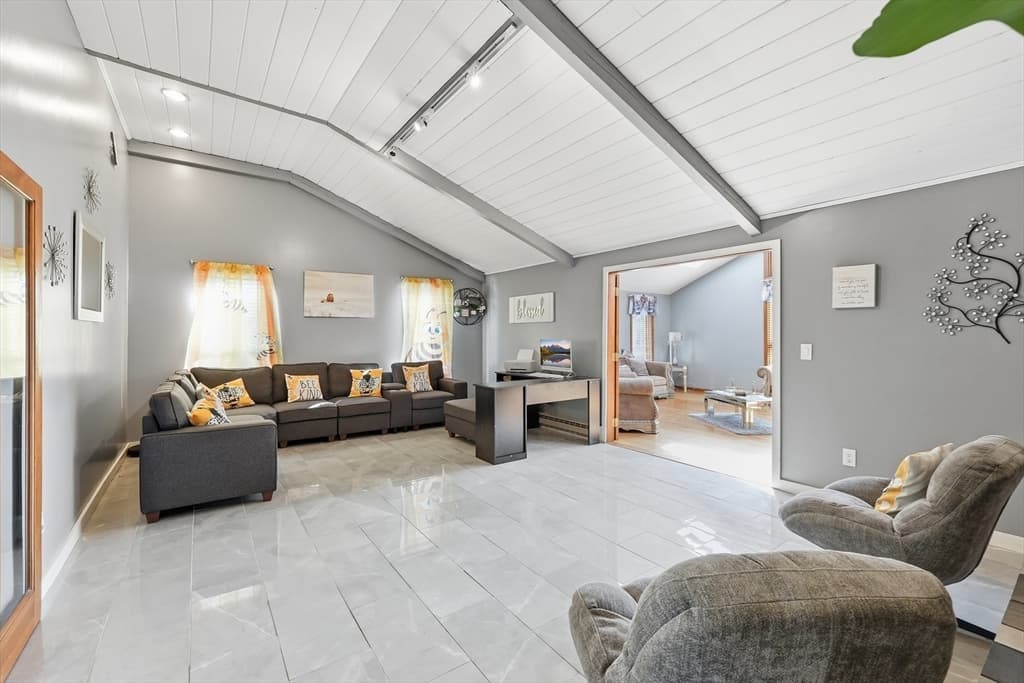 Single Family Residence at 68 Scenic Dr, Leominster MA 01453, Leominster, photo 15 of 42