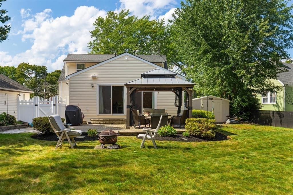 Single Family Residence at 33 Griffin Rd, Peabody MA 01960, Peabody, photo 14 of 35