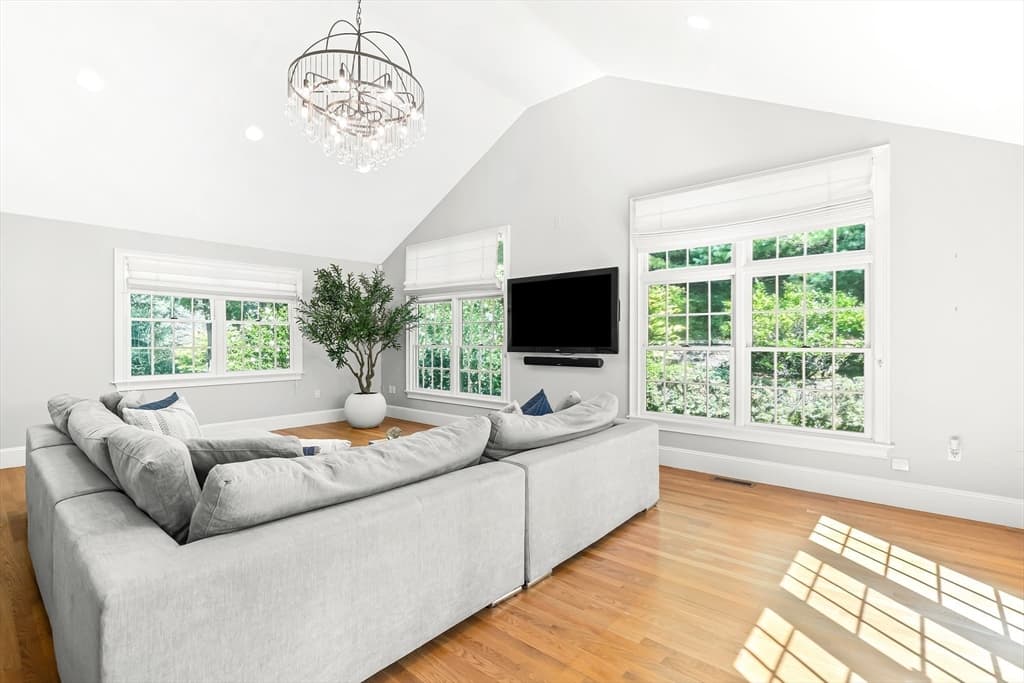 Single Family Residence at 20 Rolling Ln, Dover MA 02030, Dover, photo 10 of 37