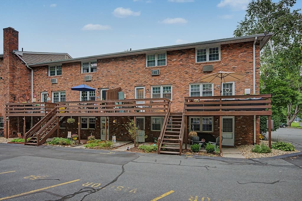 Condominium at 418 Meadow Street # 2, Agawam MA 01001, Agawam, photo 27 of 32