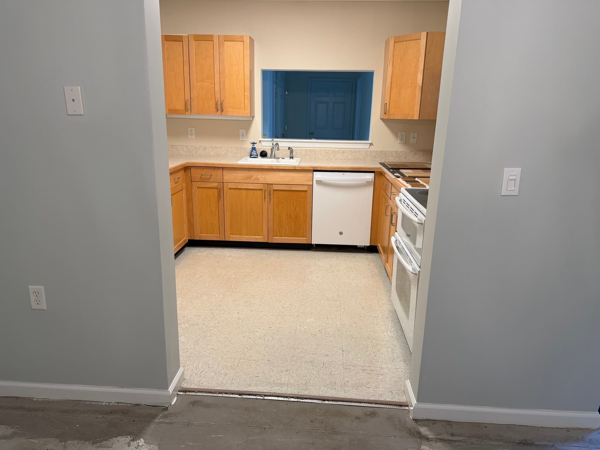 Condominium at 43 Kendall Avenue # G06, Sherborn MA 01770, Sherborn, photo 14 of 18