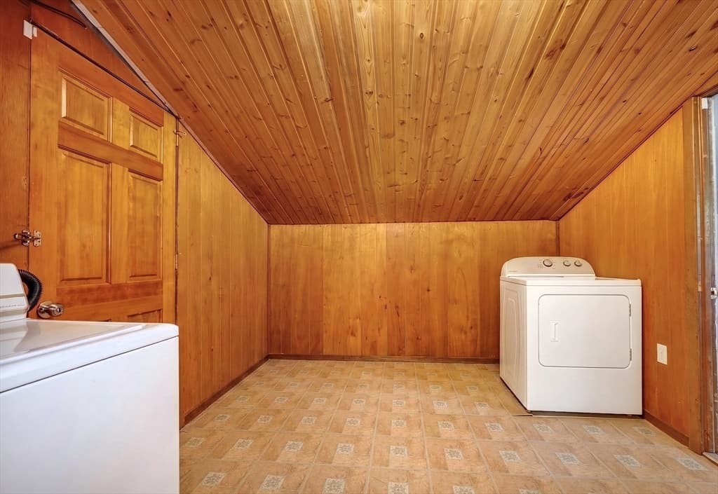 Single Family Residence at 20 Temi Rd, Framingham MA 01701, Framingham, photo 9 of 23