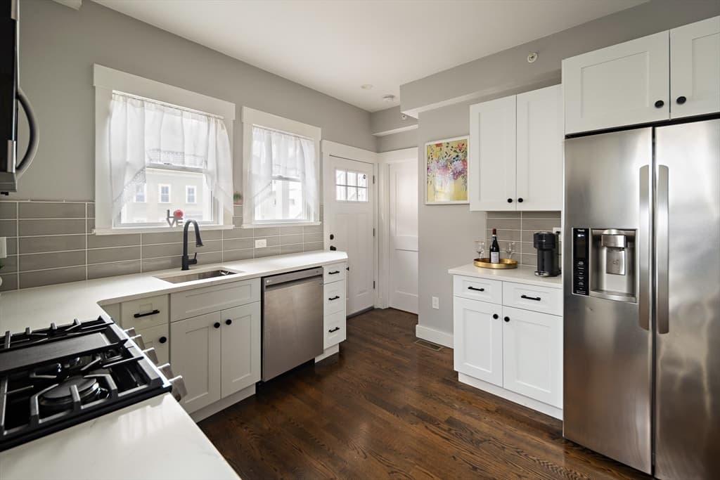 Condominium at 6 Chestnut Ave # 1, Boston MA 02130, Boston, photo 8 of 22