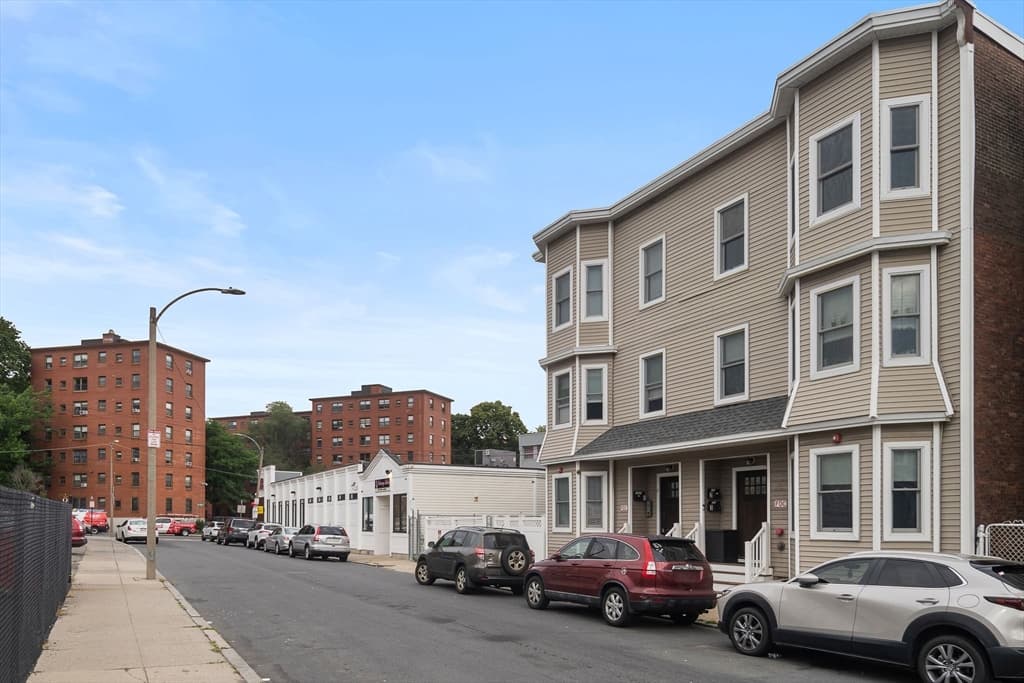 Condominium at 6 Chestnut Ave # 1, Boston MA 02130, Boston, photo 21 of 22