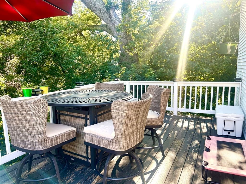 Single Family Residence at 17 Cutler St, Medway MA 02053, Medway, photo 14 of 17