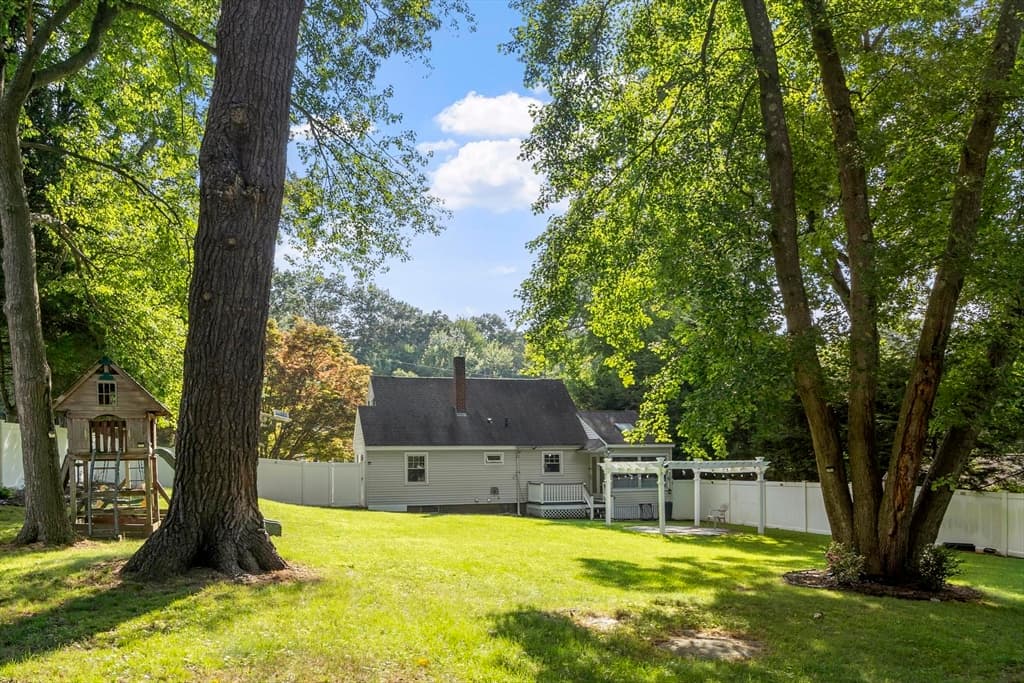 Single Family Residence at 214 Brigham Hill Rd, Grafton MA 01536, Grafton, photo 35 of 42