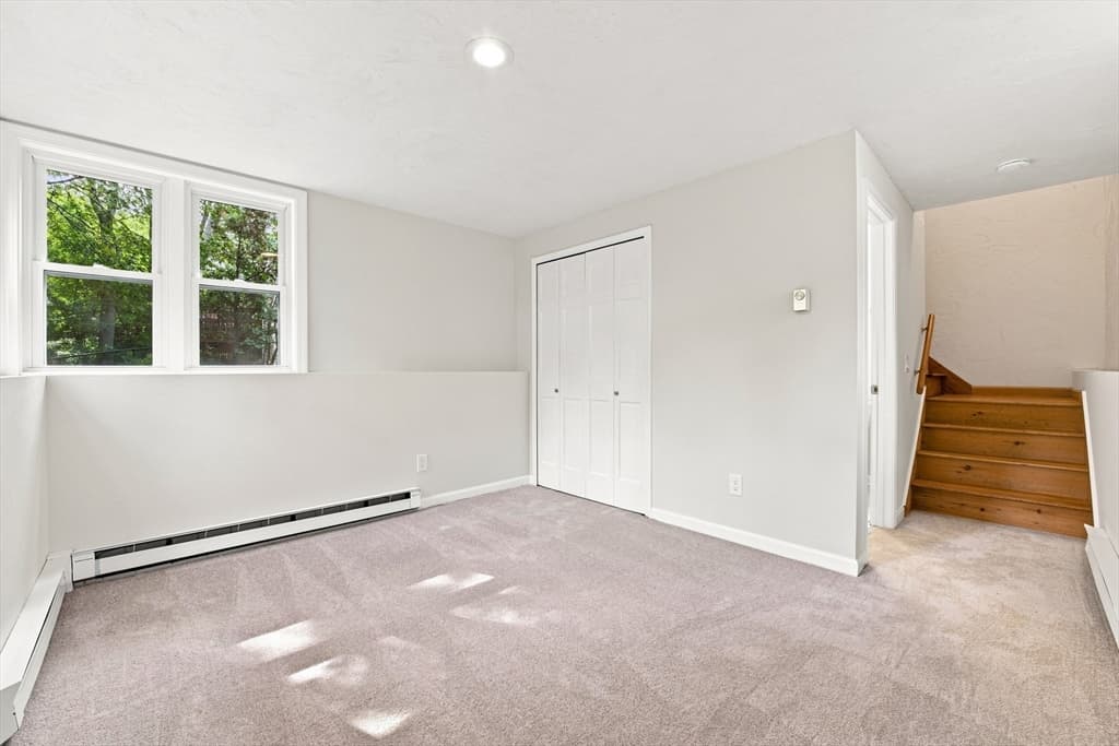 Single Family Residence at 31 Barnard Rd, Worcester MA 01605, Worcester, photo 26 of 42