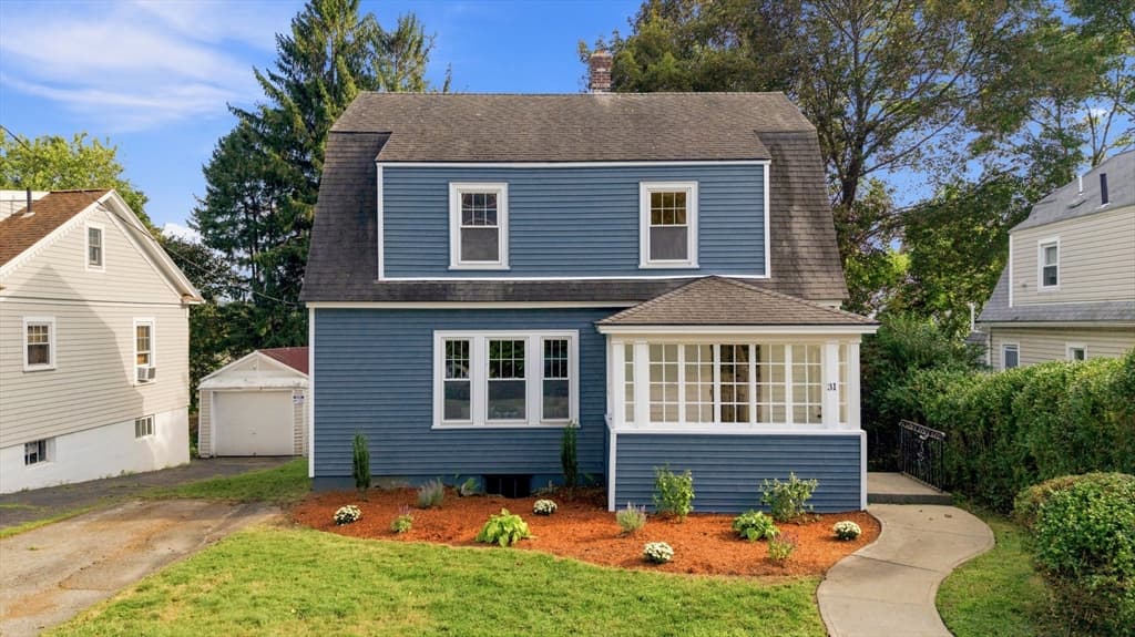 31 Barnard Rd, Worcester MA 01605