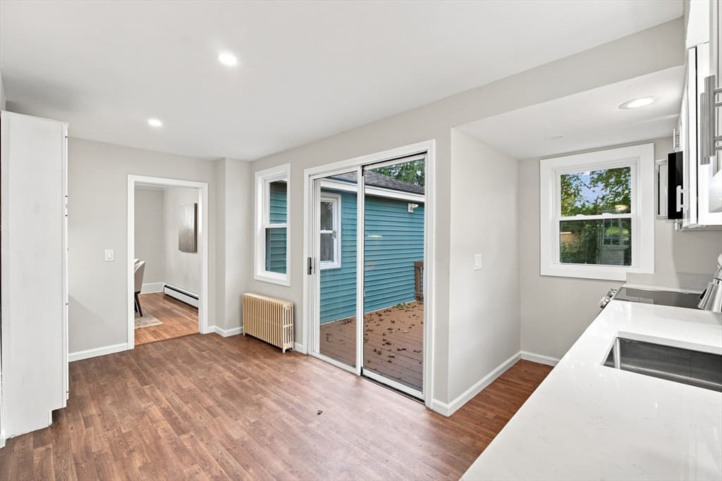 Single Family Residence at 31 Barnard Rd, Worcester MA 01605, Worcester, photo 10 of 42