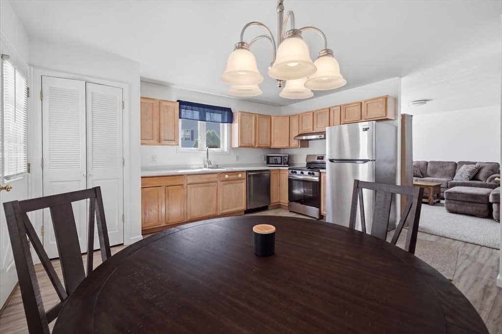 Condominium at 6 Warsaw Ave # 2, Dudley MA 01571, Dudley, photo 6 of 25