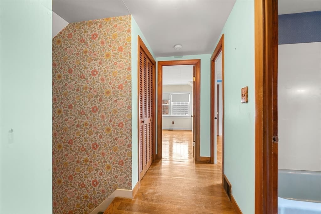 Single Family Residence at 18 Iverson Rd, Beverly MA 01915, Beverly, photo 18 of 31