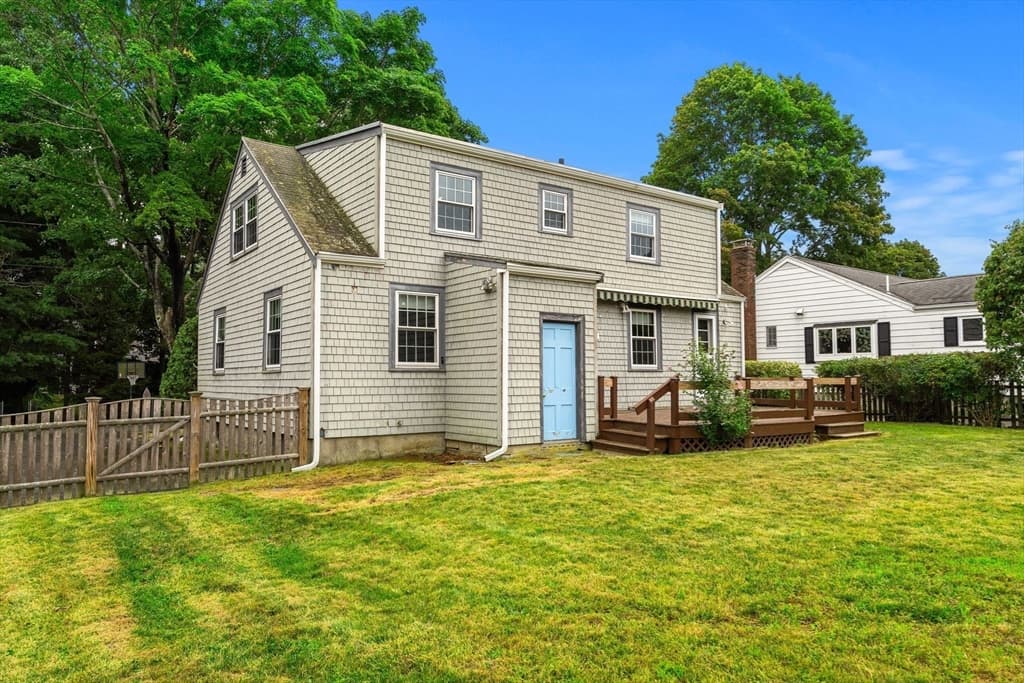 Single Family Residence at 18 Iverson Rd, Beverly MA 01915, Beverly, photo 11 of 31