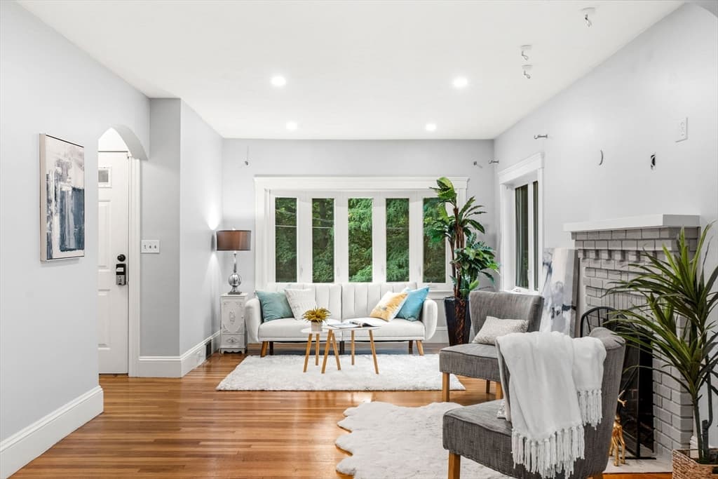 Single Family Residence at 21 Evelyn Pl, Quincy MA 02171, Quincy, photo 11 of 30