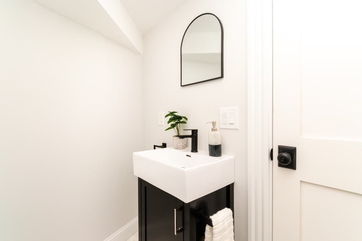 Single Family Residence at 22 Bellevue St # 1, Boston MA 02132, Boston, photo 20 of 39