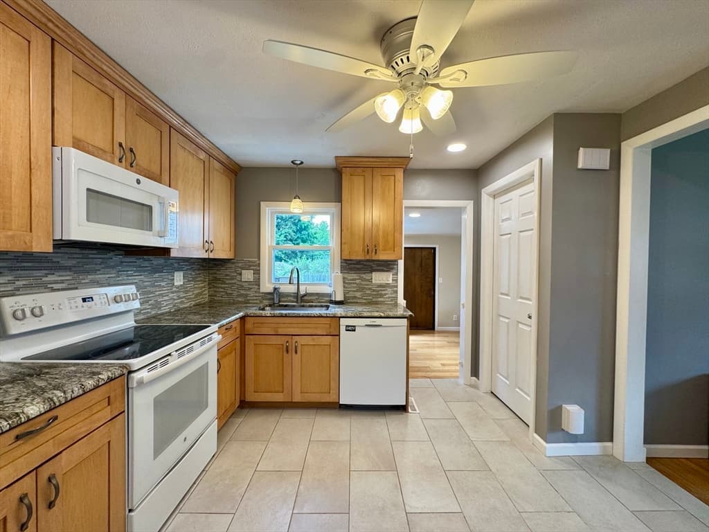 Single Family Residence at 18 Cedar Oak Lane, Hampden MA 01036, Hampden, photo 7 of 23