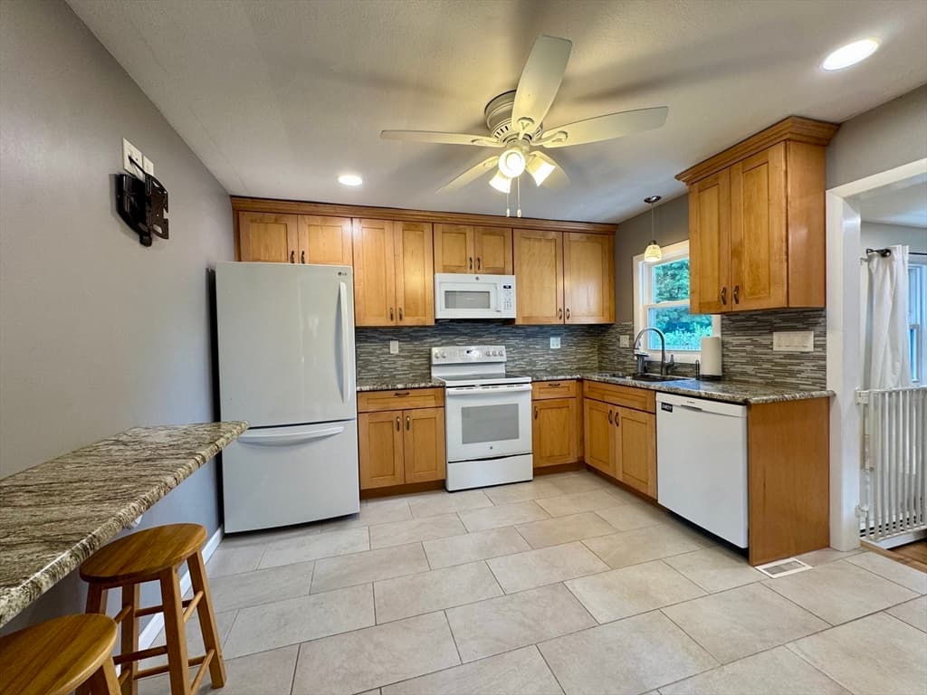 Single Family Residence at 18 Cedar Oak Lane, Hampden MA 01036, Hampden, photo 8 of 23