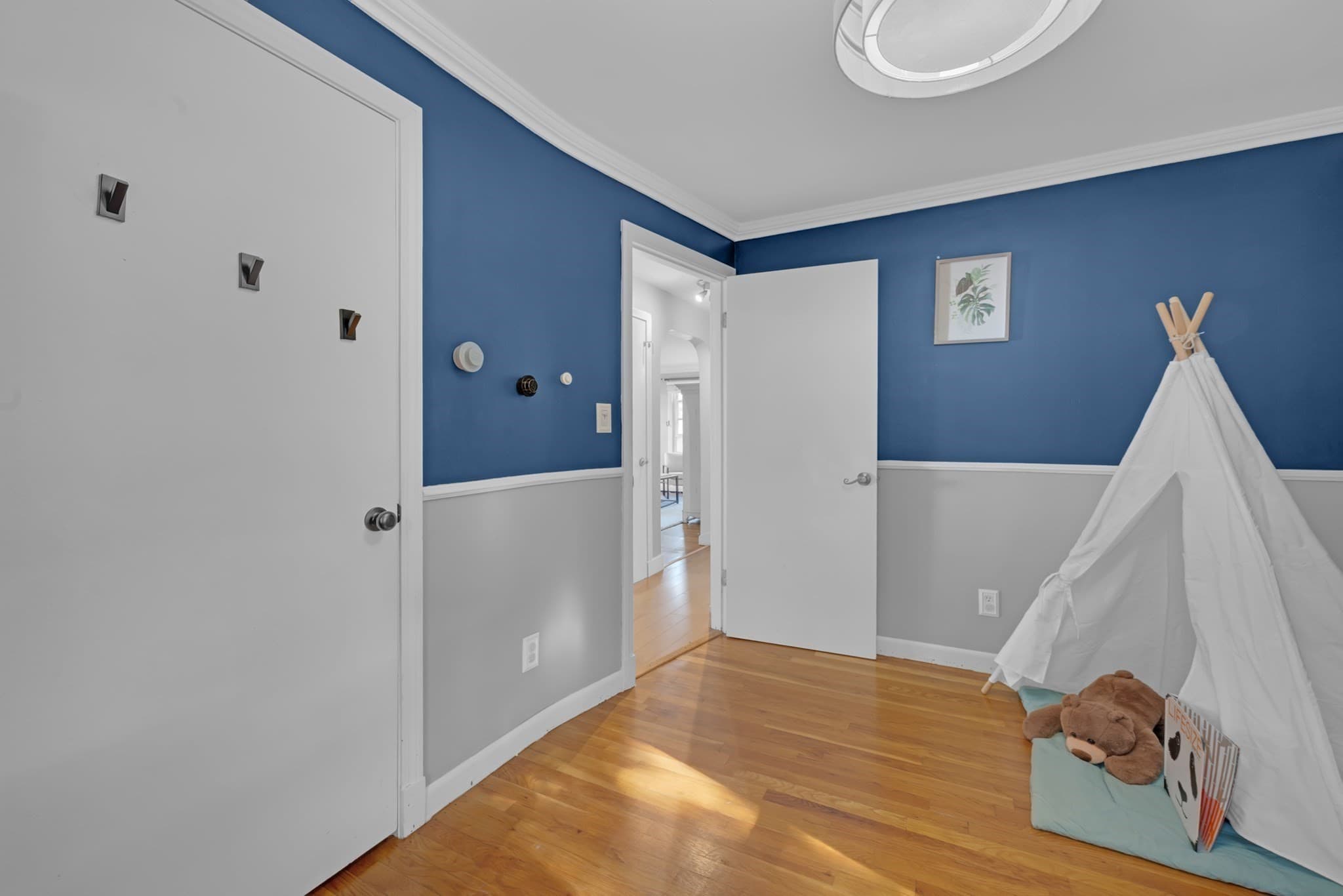 Single Family Residence at 187 Campbell Dr, Lowell MA 01851, photo 8 of 21