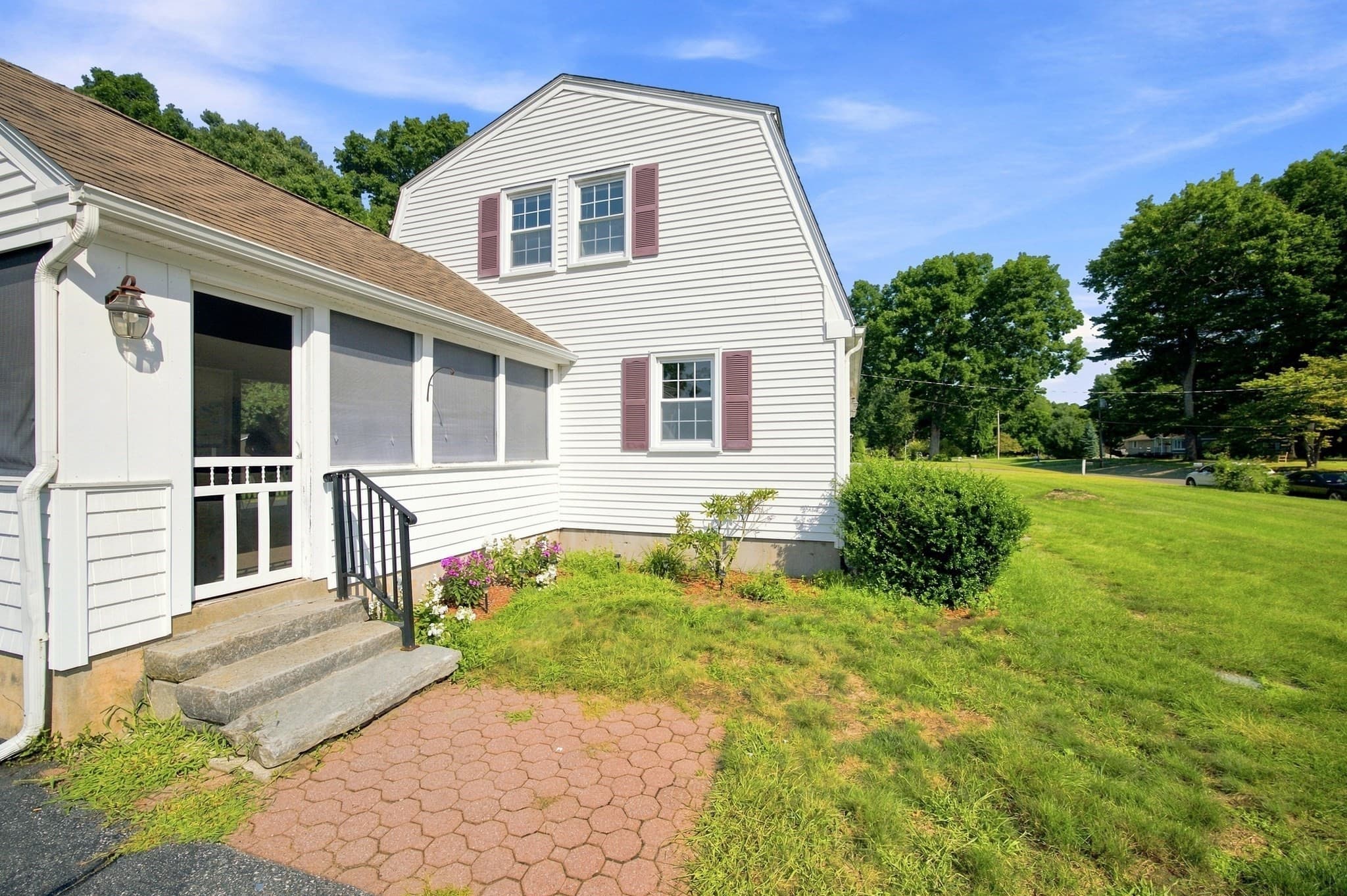 Single Family Residence at 28 River Park Dr, Hampden MA 01036, Hampden, photo 2 of 26