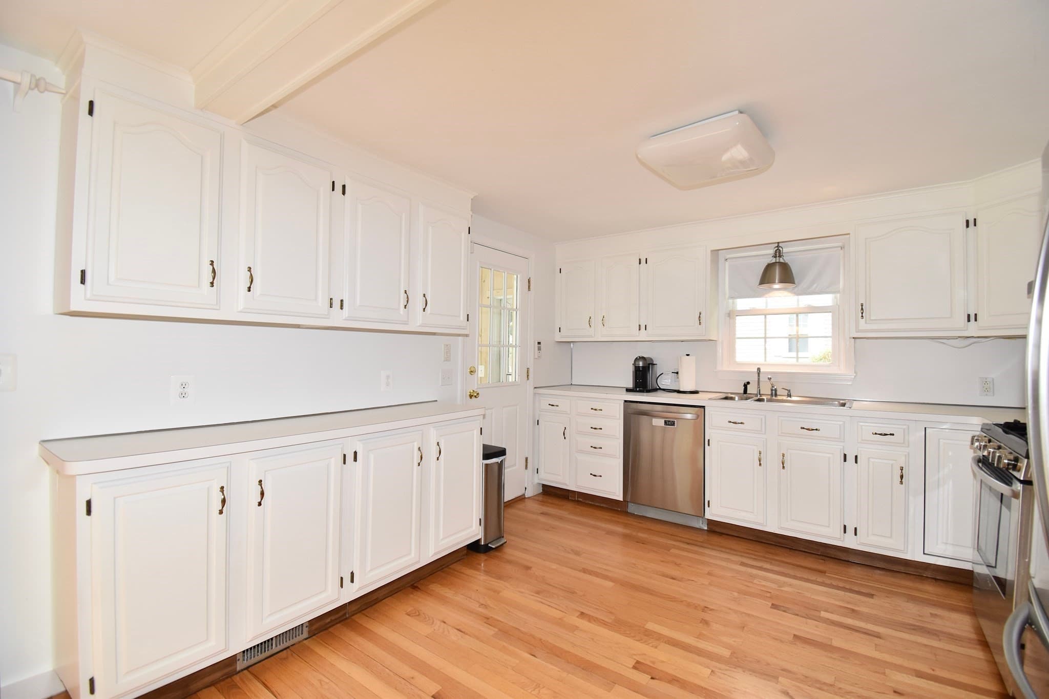 Single Family Residence at 25 Speight Arden, East Longmeadow MA 01028, East Longmeadow, photo 5 of 40