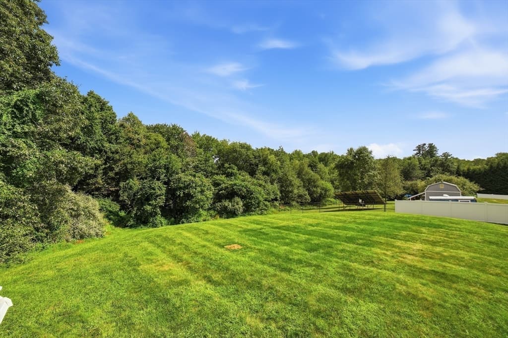 Single Family Residence at 10 Roberts Rd, Dudley MA 01571, Dudley, photo 6 of 35