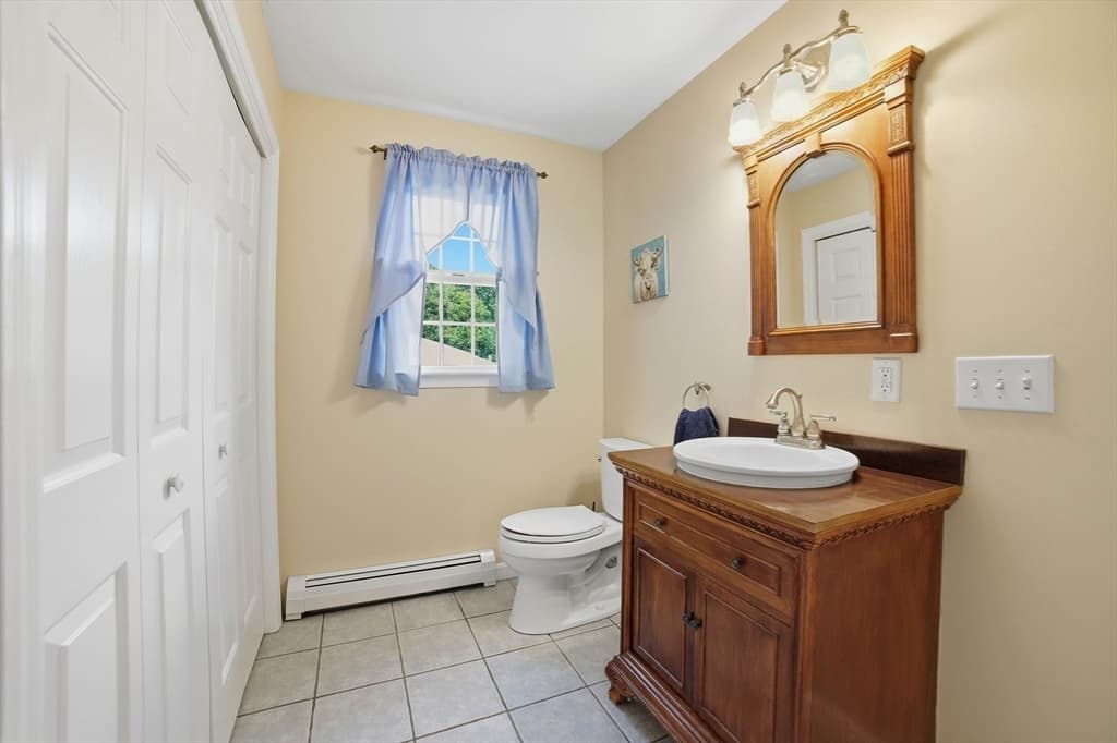 Single Family Residence at 10 Roberts Rd, Dudley MA 01571, Dudley, photo 20 of 35