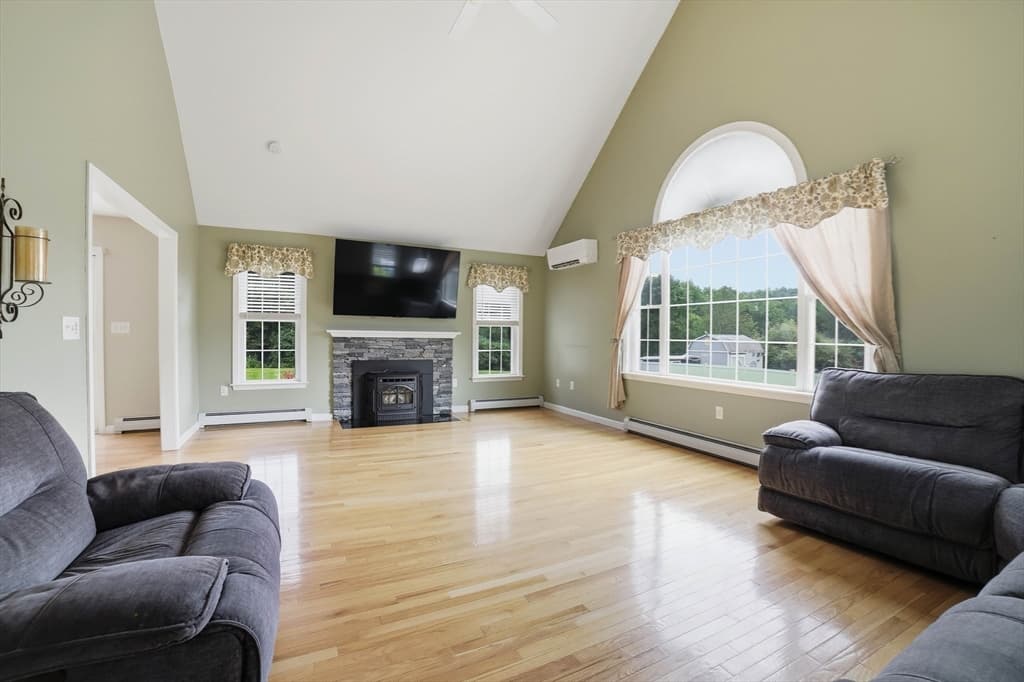 Single Family Residence at 10 Roberts Rd, Dudley MA 01571, Dudley, photo 14 of 35