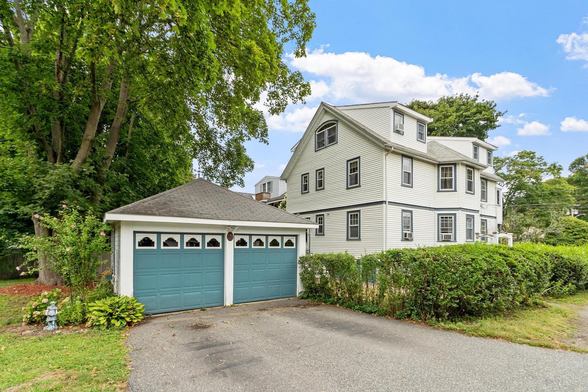 2 Family - 2 Units Up/Down at 91 Cedar Street, Wakefield MA 01880, Wakefield, photo 3 of 42
