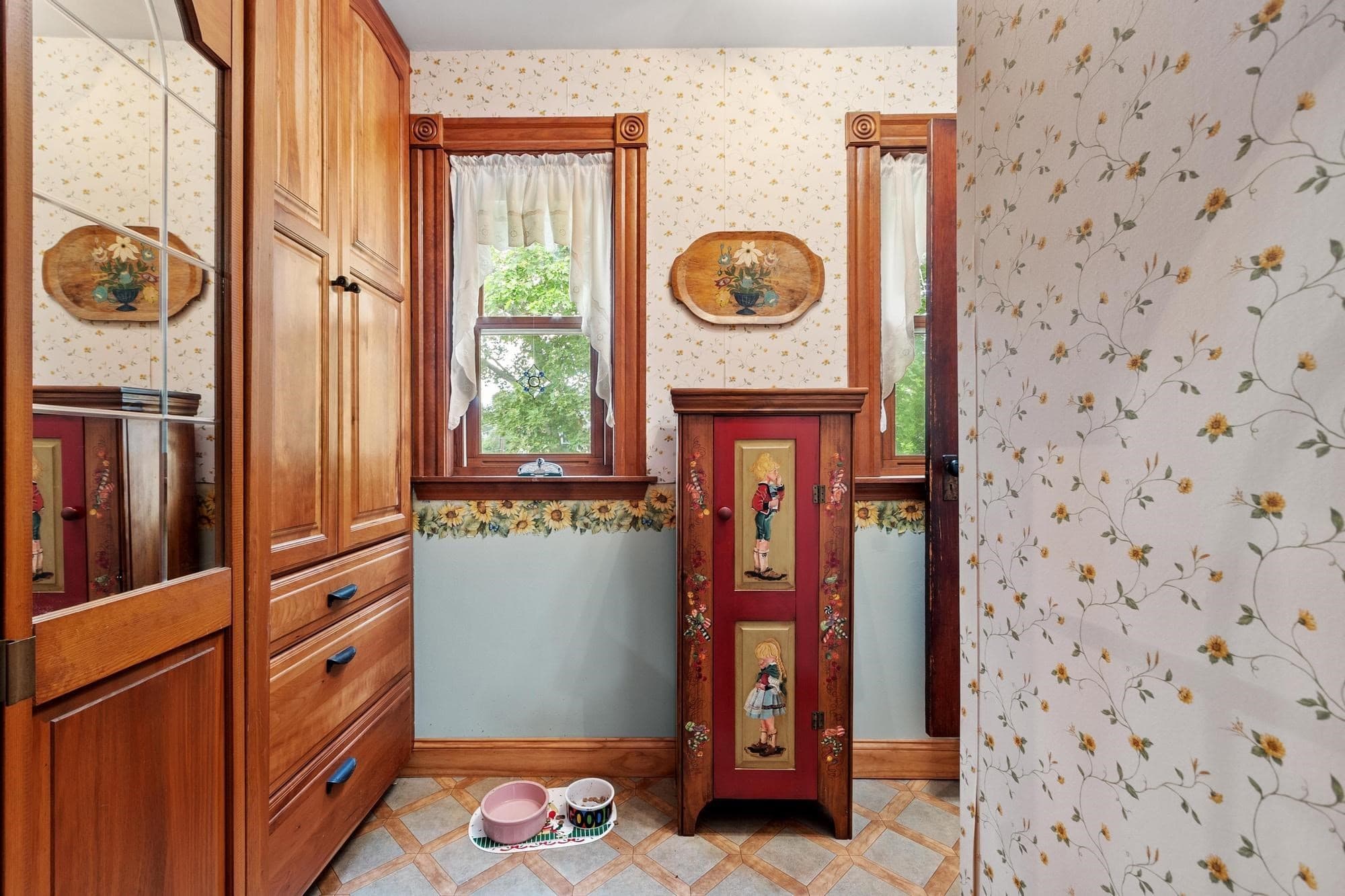 2 Family - 2 Units Up/Down at 91 Cedar Street, Wakefield MA 01880, Wakefield, photo 32 of 42