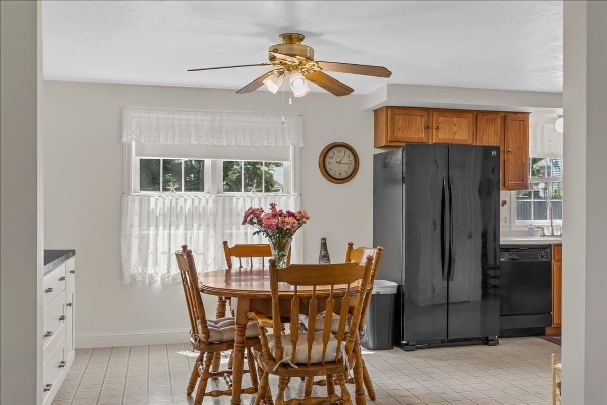 Single Family Residence at 108 Wareham Lake Shore Dr, Wareham MA 02538, Wareham, photo 12 of 42