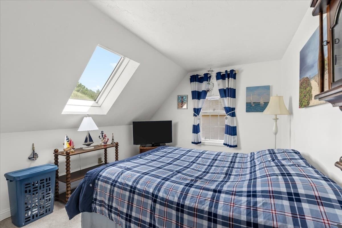 Single Family Residence at 108 Wareham Lake Shore Dr, Wareham MA 02538, Wareham, photo 22 of 42